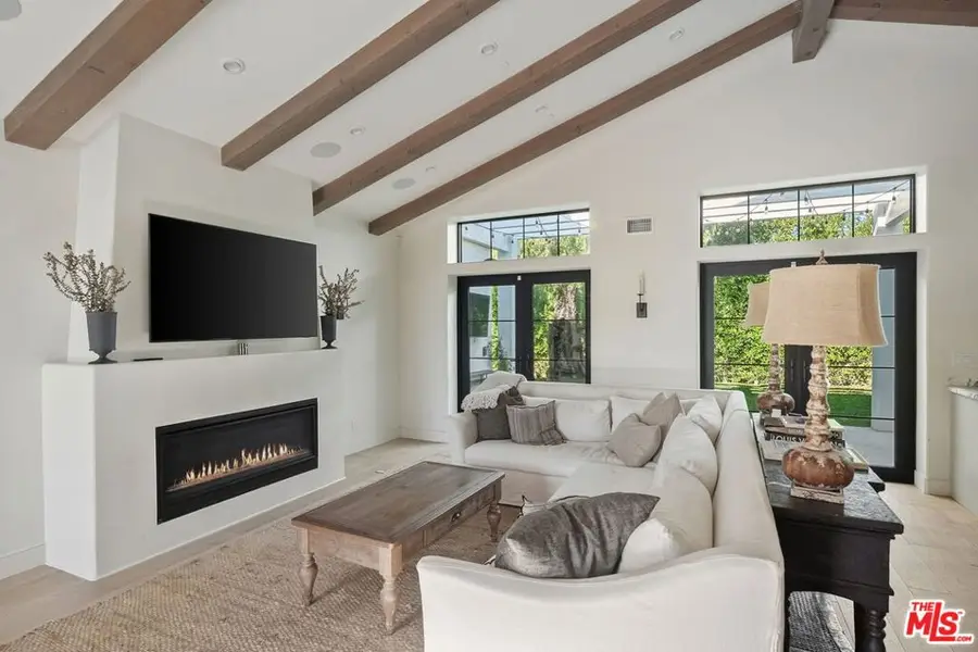 131 S Saltair Avenue, Los Angeles, CA 90049 - #3