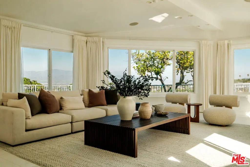 14652 Deervale Place, Sherman Oaks, CA 91403 - #1