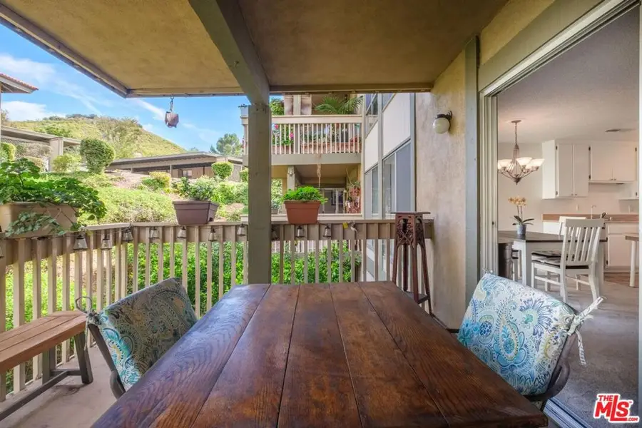 255 Sequoia Court #23, Thousand Oaks, CA 91360 - #2