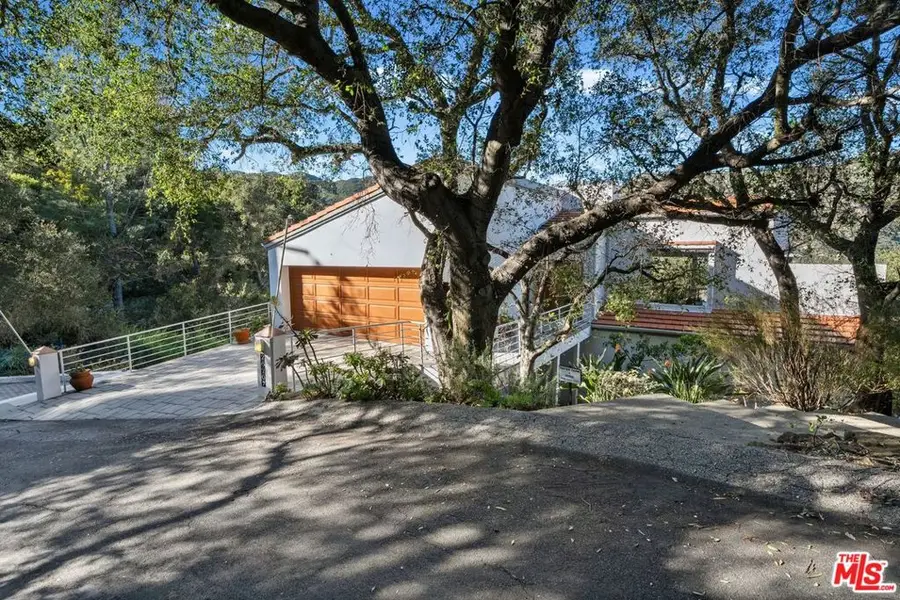 26207 Ingleside Way, Malibu, CA 90265 - #2