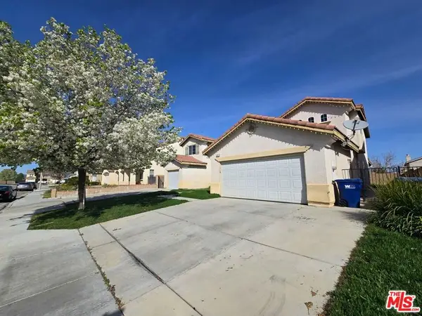 3273 W Avenue J10, Lancaster, CA 93536