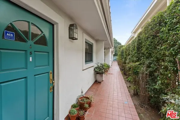 1121 Princeton Street #5, Santa Monica, CA 90403