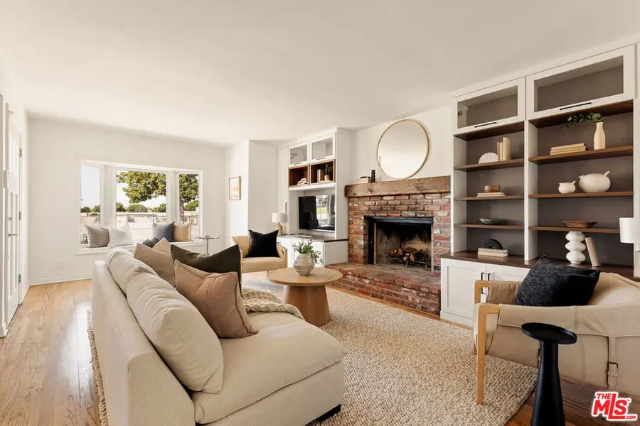 8044 Cowan Avenue, Los Angeles, CA 90045 - #2