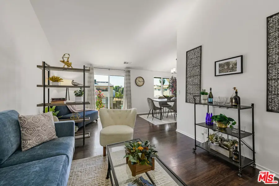 7439 Woodman Avenue #25, Van Nuys, CA 91405 - #3