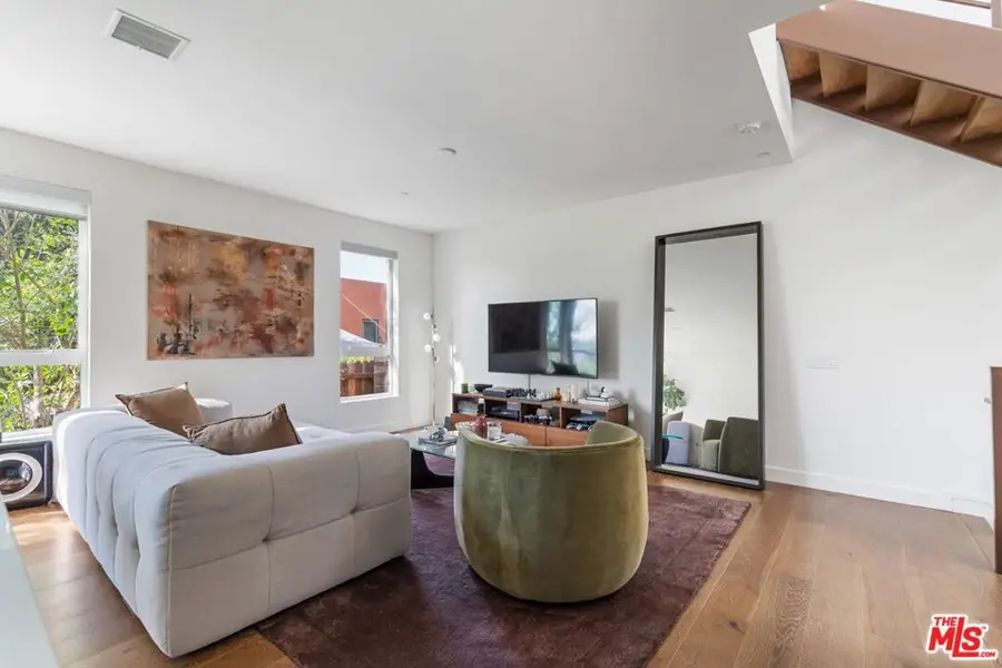 1902 W Liberty Court, Los Angeles, CA 90026 - #2