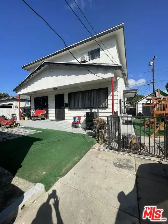 247 E 67th Way, Long Beach, CA 90805 - #2