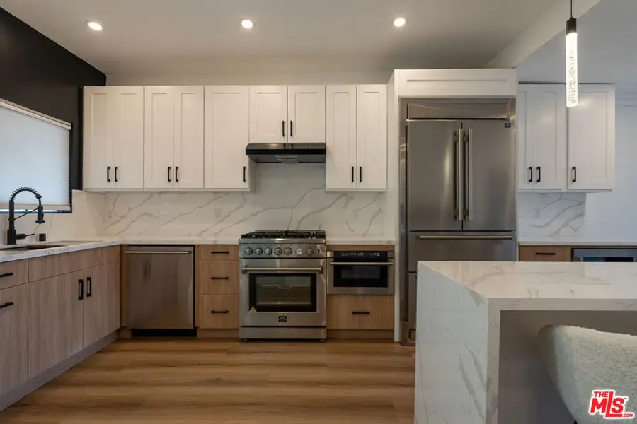 2500 Abbot Kinney Boulevard #11, Venice, CA 90291 - #2