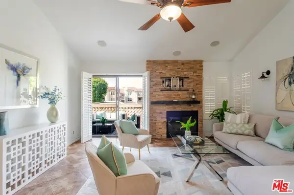 4852 Cabana Drive #202, Huntington Beach, CA 92649