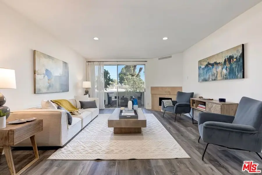 901 10th Street #303, Santa Monica, CA 90403 - #3