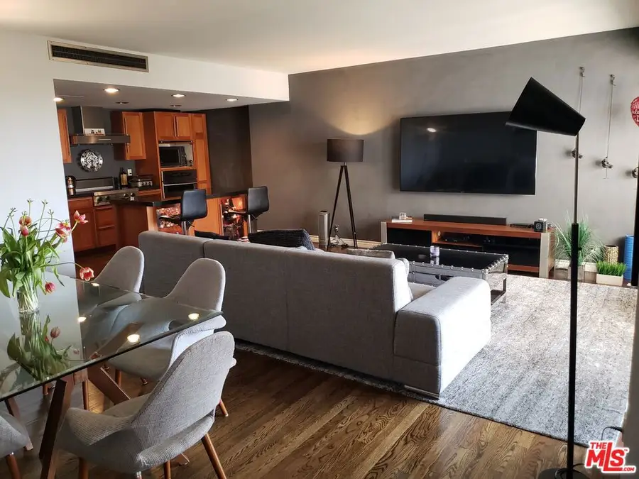 10450 Wilshire Boulevard #6D, Los Angeles, CA 90024 - #3