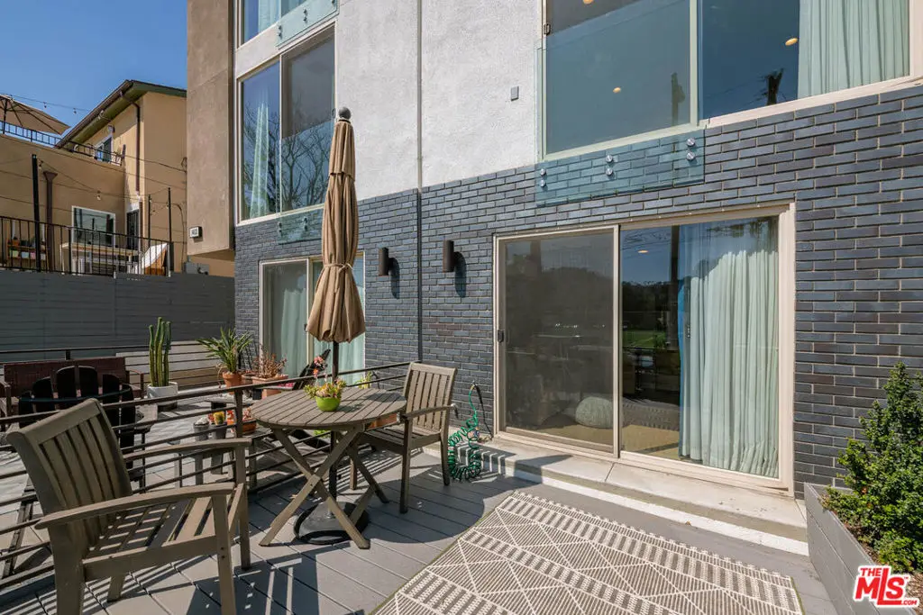 1405 Bates Avenue, Los Angeles, CA 90027 - #1