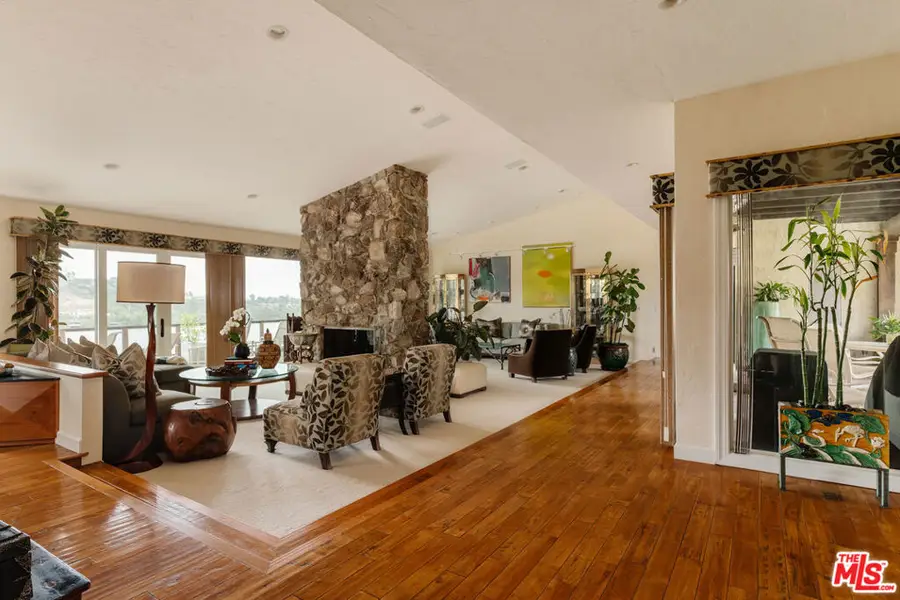 2208 Westridge Road, Los Angeles, CA 90049 - #2