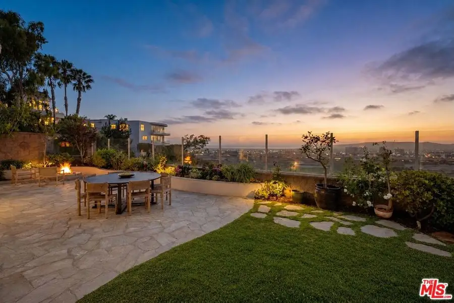 7583 Shore Cliff Drive, Los Angeles, CA 90045 - #3