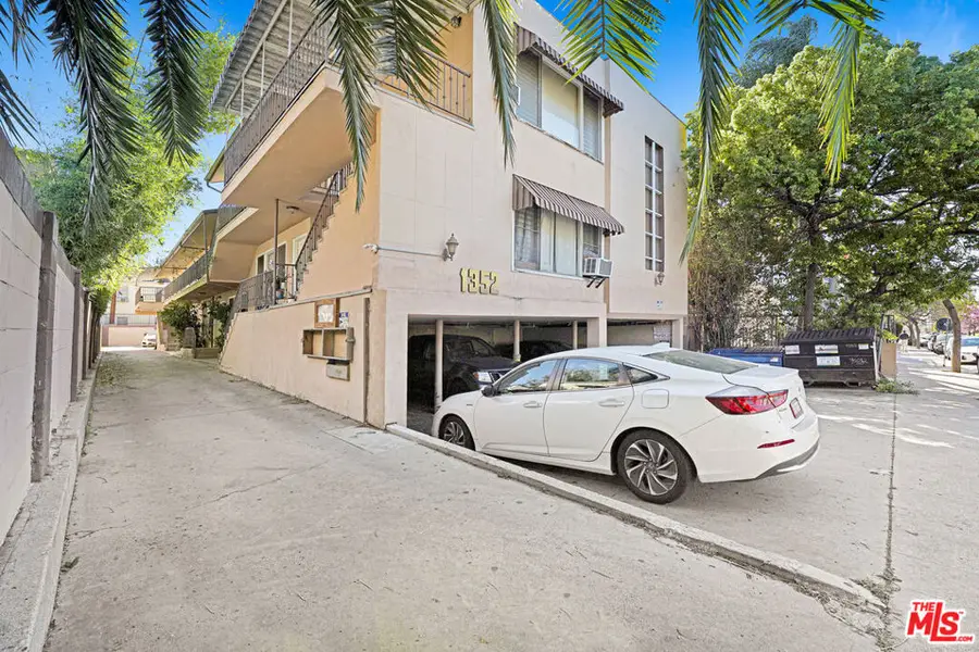 1352 N Las Palmas Avenue, Los Angeles, CA 90028 - #3