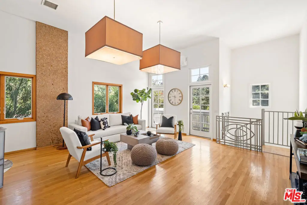 8781 Lookout Mountain Avenue, Los Angeles, CA 90046 - #1