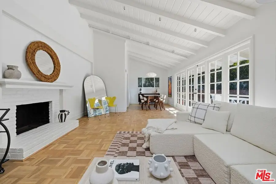 864 Bienveneda Avenue, Pacific Palisades, CA 90272 - #3