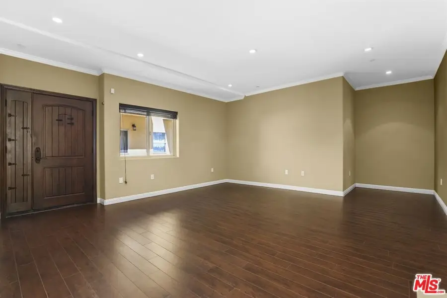 7348 De Soto Avenue #108, Canoga Park, CA 91303 - #2