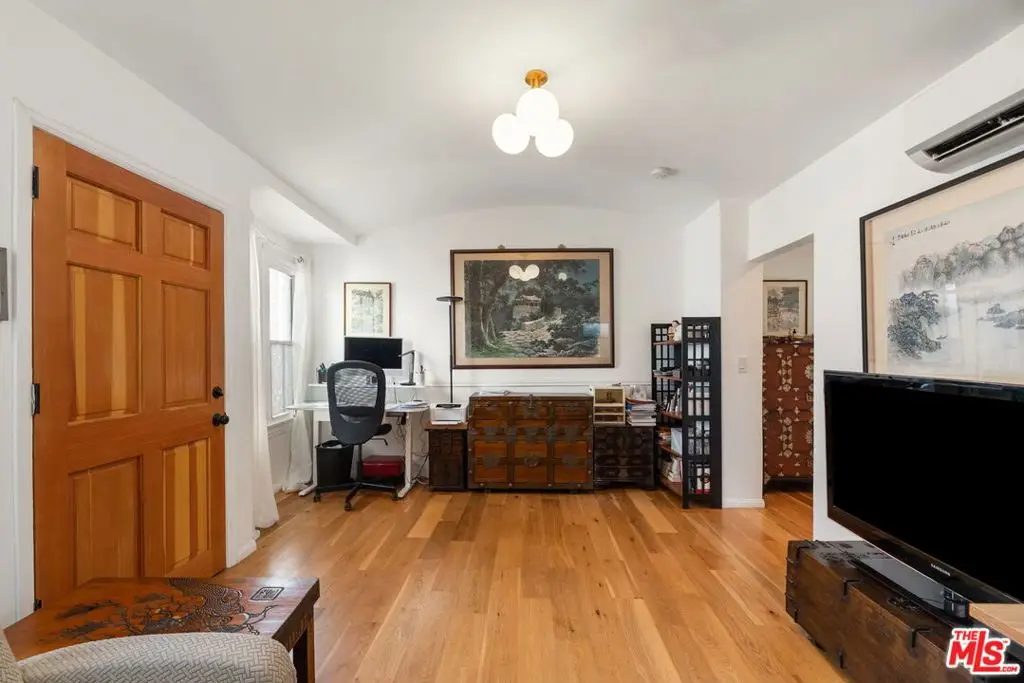 5846 3/4 Willoughby Ave, Los Angeles, CA 90038 - #1