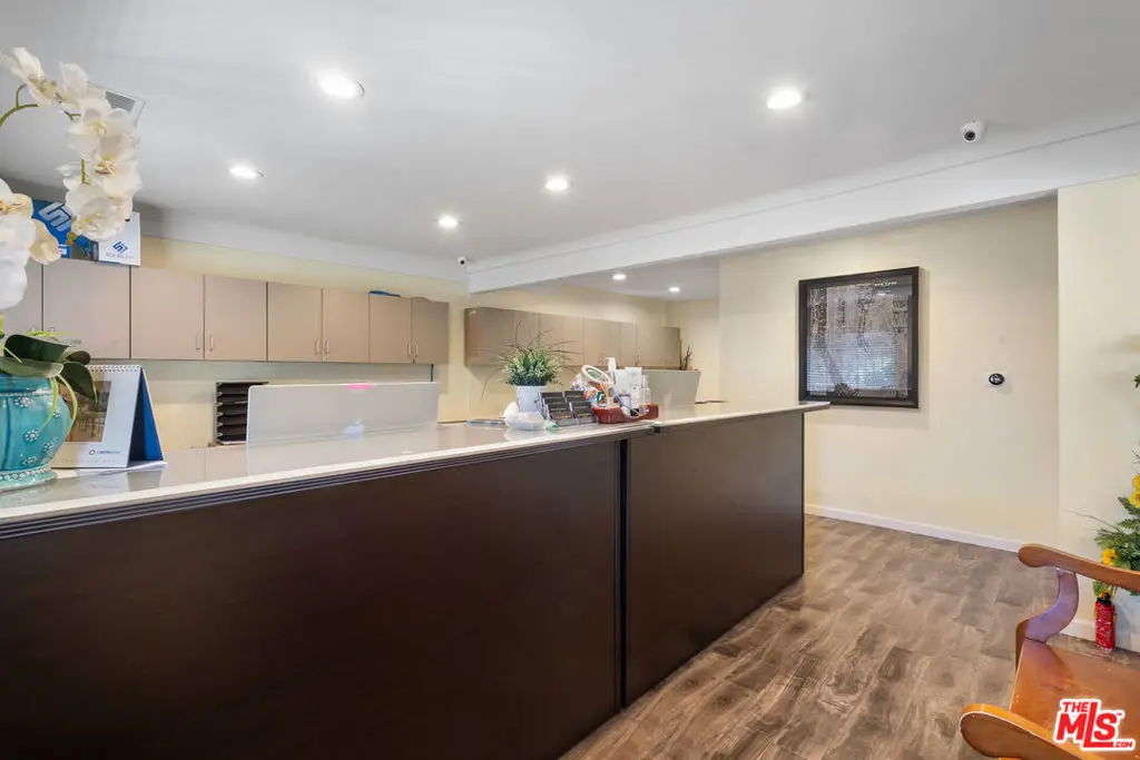 1611 6th Avenue, Los Angeles, CA 90019 - #1