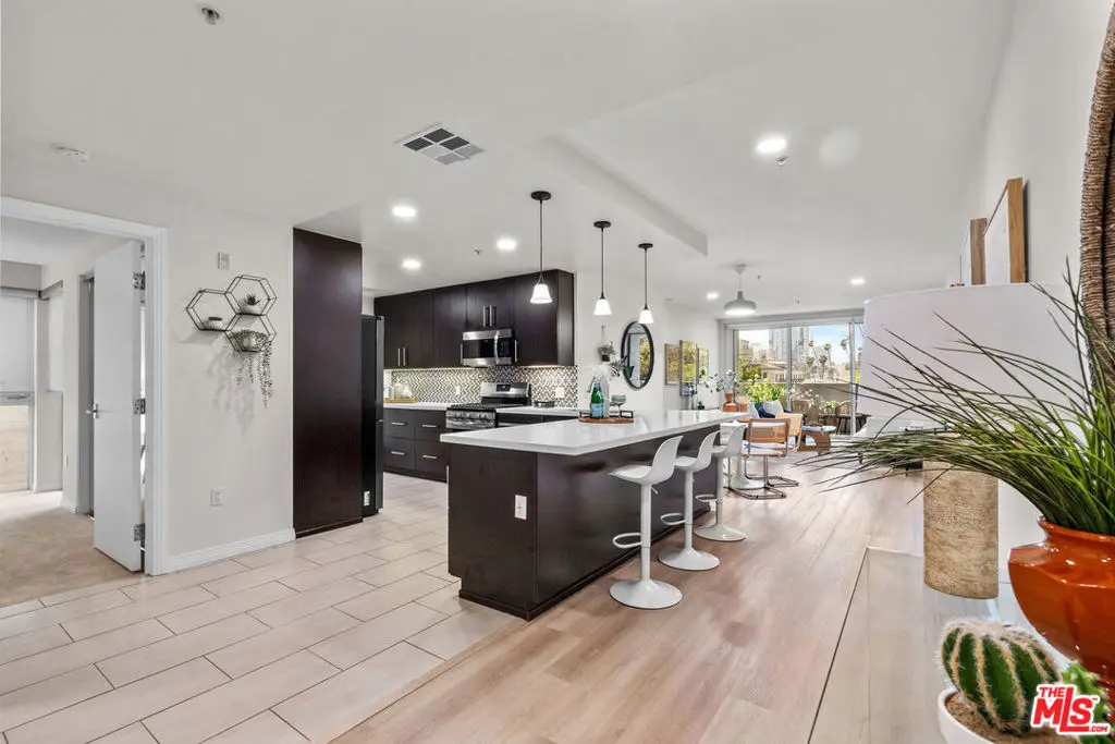 540 S Kenmore Avenue #303, Los Angeles, CA 90020 - #1