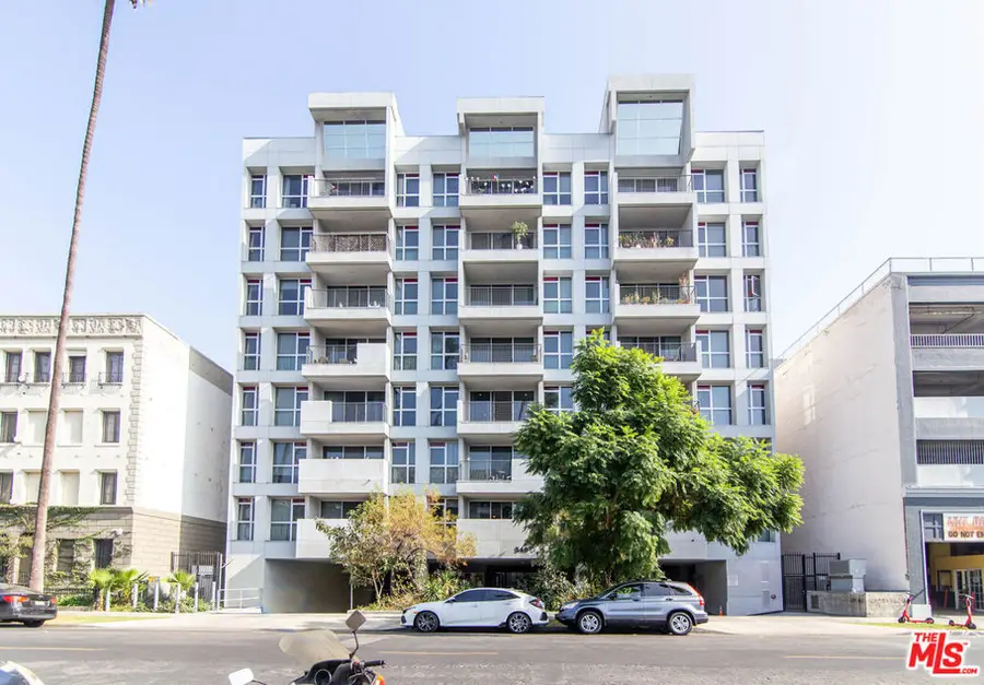 540 S Kenmore Avenue #303, Los Angeles, CA 90020 - #3
