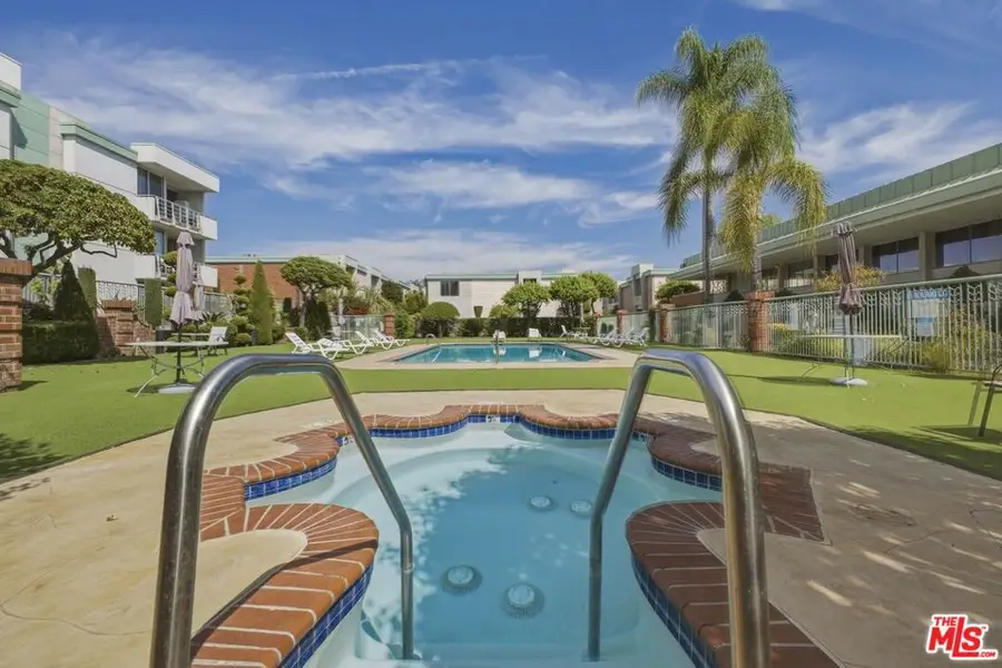 5301 Balboa Boulevard #F8, Encino, CA 91316 - #3