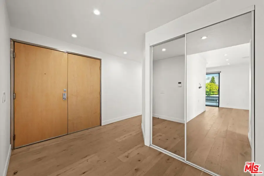 106 N Croft Avenue #301, Los Angeles, CA 90048 - #3