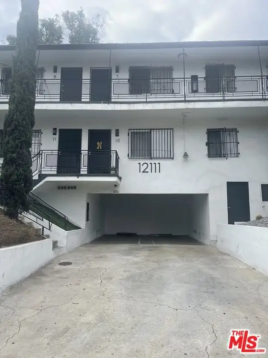 12111 S Figueroa Street, Los Angeles, CA 90061