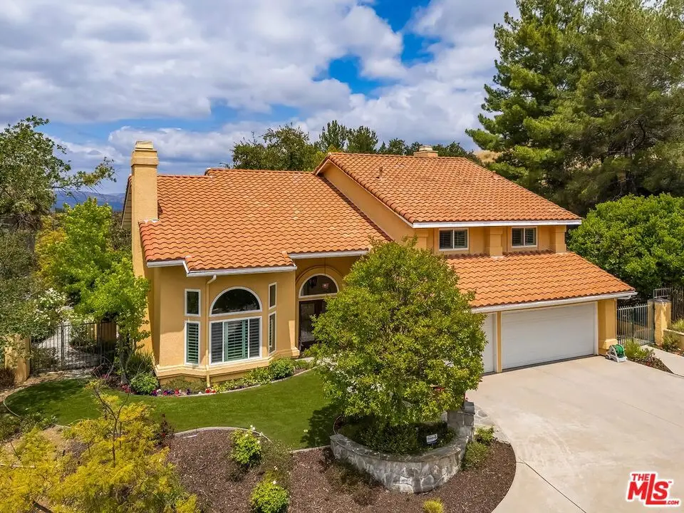 22400 Calipatria Drive, Calabasas, CA 91302 - #1