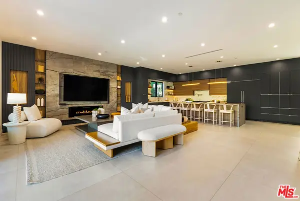 5186 Gloria Avenue, Encino, CA 91436