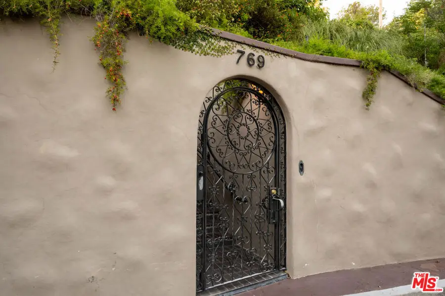 769 Bonita Drive, South Pasadena, CA 91030 - #3