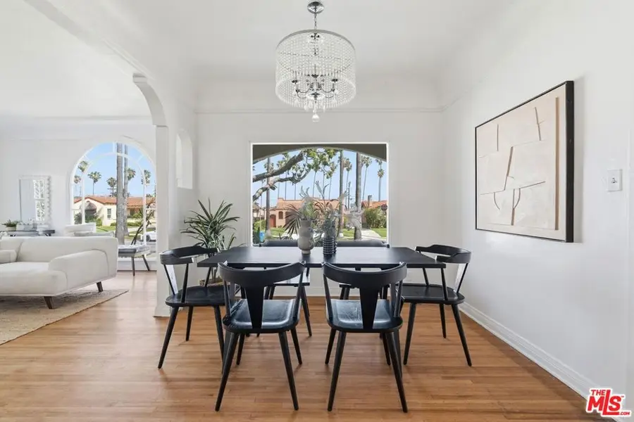 5513 S Mullen Avenue, Los Angeles, CA 90043 - #3