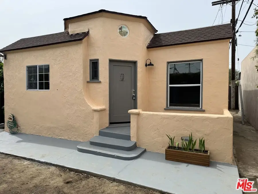 6141 Hazeltine Avenue, Van Nuys, CA 91401 - #3