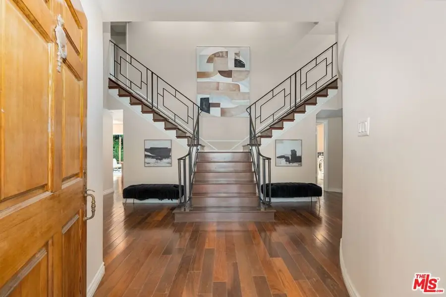 3592 Alana Drive, Sherman Oaks, CA 91403 - #3