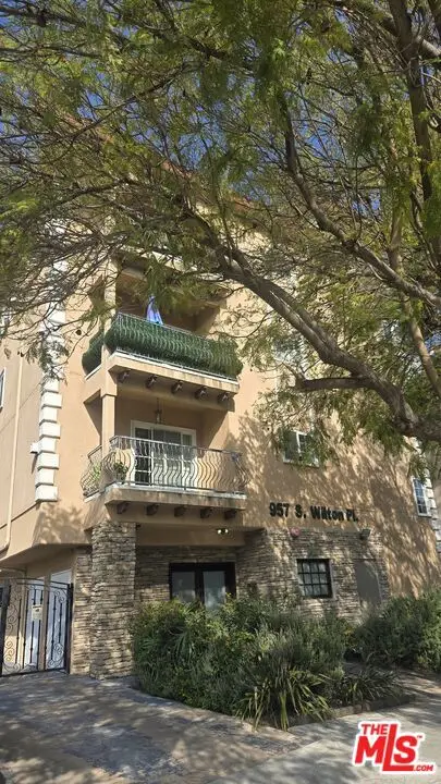 957 S Wilton Place #1, Los Angeles, CA 90019 - #3