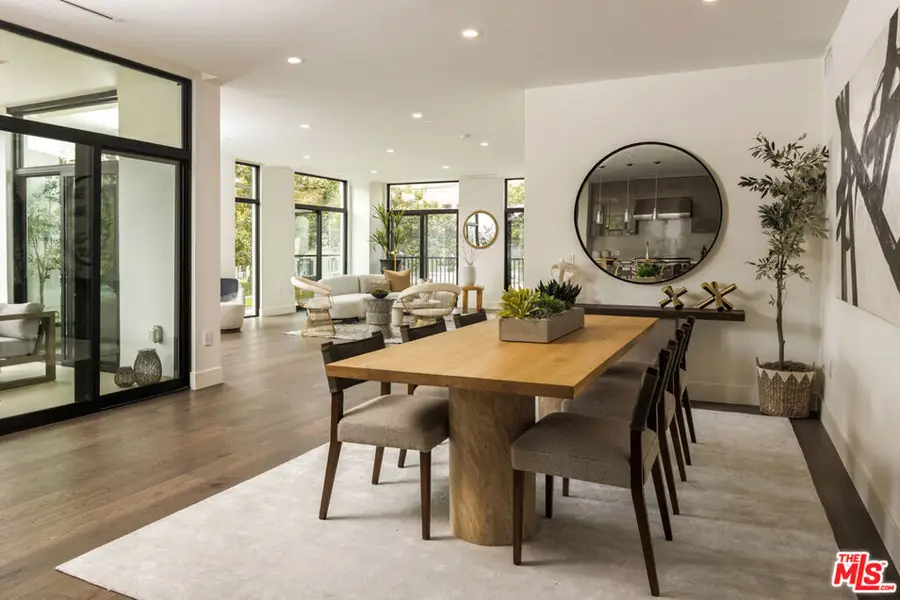 425 N Palm Drive #201, Beverly Hills, CA 90210 - #3