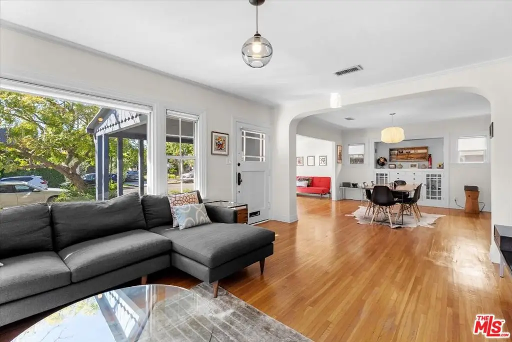 1282 Meadowbrook Avenue, Los Angeles, CA 90019 - #1