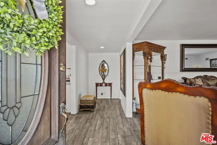 10411 Saint James Avenue, South Gate, CA 90280 - #3