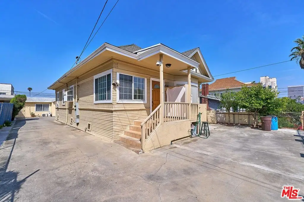 1115 S Mariposa Avenue, Los Angeles, CA 90006 - #1