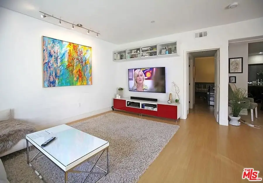 5232 Satsuma Avenue #202, North Hollywood, CA 91601 - #2