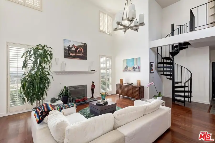 964 Hancock Avenue #302, West Hollywood, CA 90069 - #3