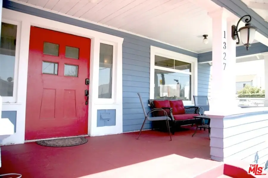 1327 W 35th Street, Los Angeles, CA 90007 - #2