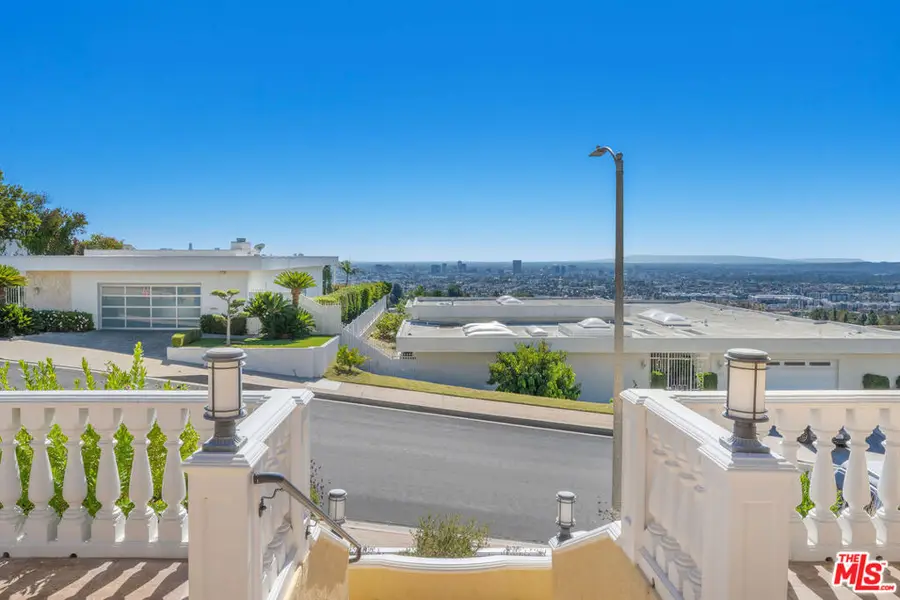 2315 N Hobart Boulevard, Los Angeles, CA 90027 - #3