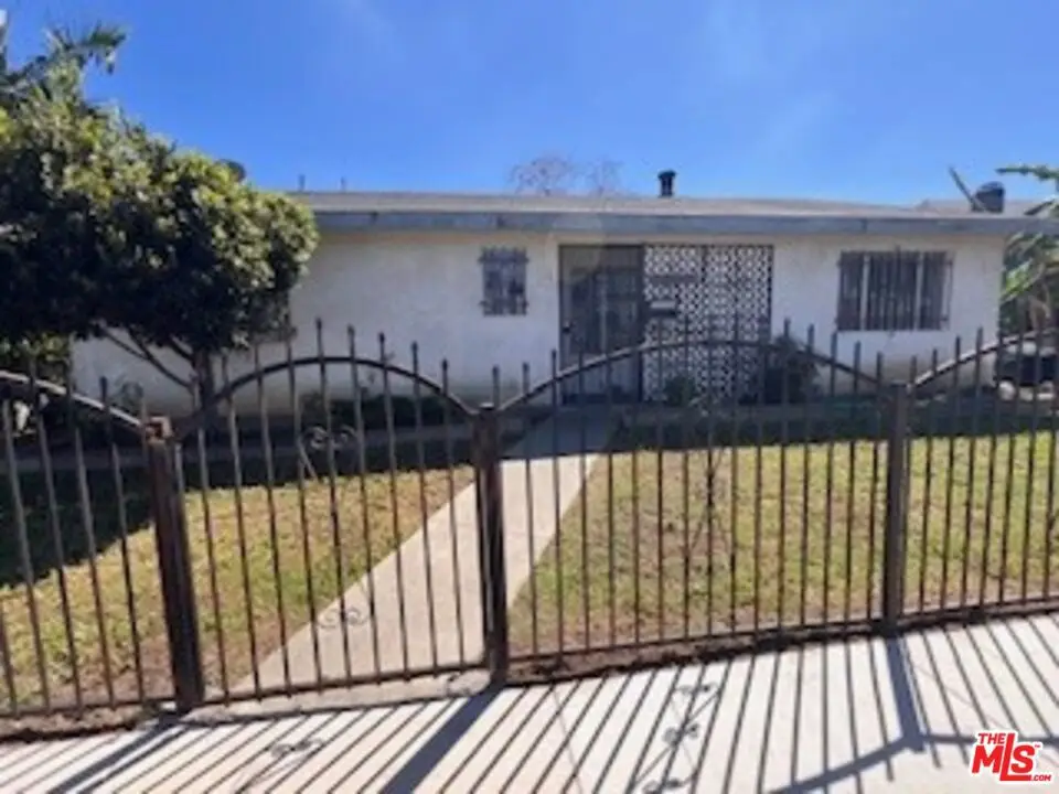 1036 W 109th Street, Los Angeles, CA 90044 - #1