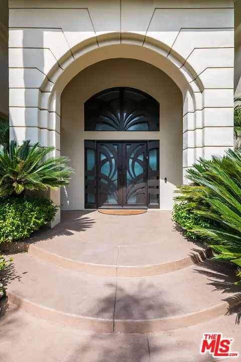 12145 Summit Court, Beverly Hills, CA 90210 - #3