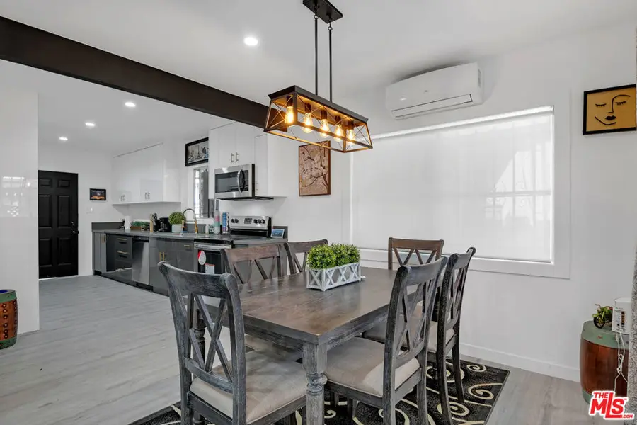 3204 W 27th Street, Los Angeles, CA 90018 - #3