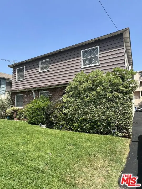 5214 Wilkinson Avenue, Valley Village, CA 91607 - #3