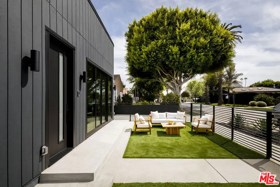 4168 Mildred Avenue, Los Angeles, CA 90066 - #2