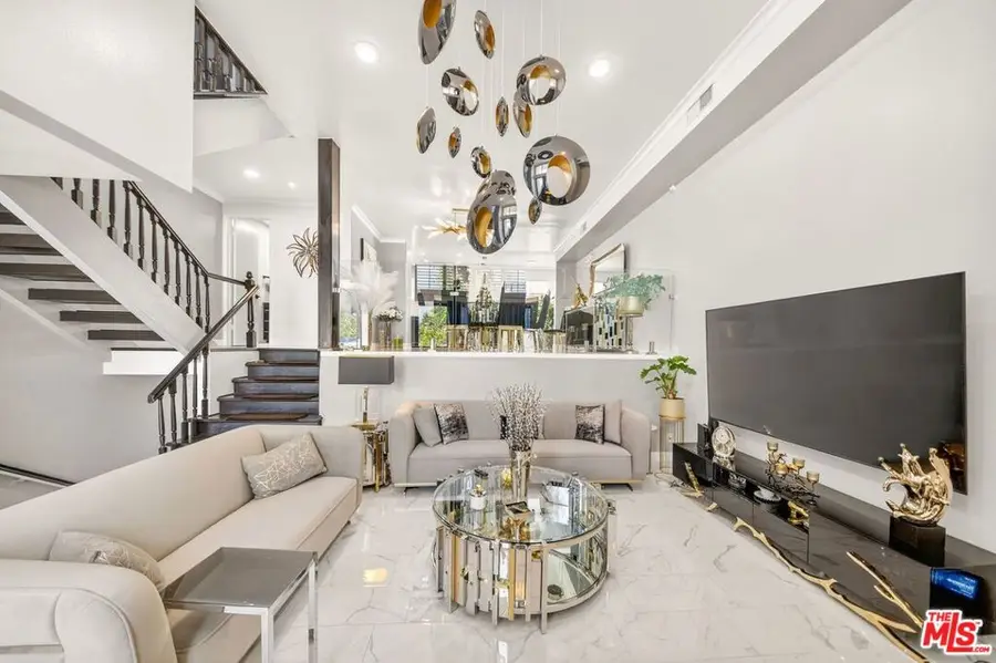 5305 White Oak Avenue #F, Encino, CA 91316 - #3