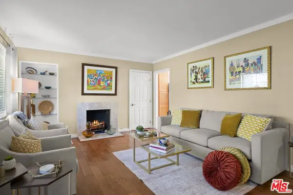 5464 Village Green, Los Angeles, CA 90016